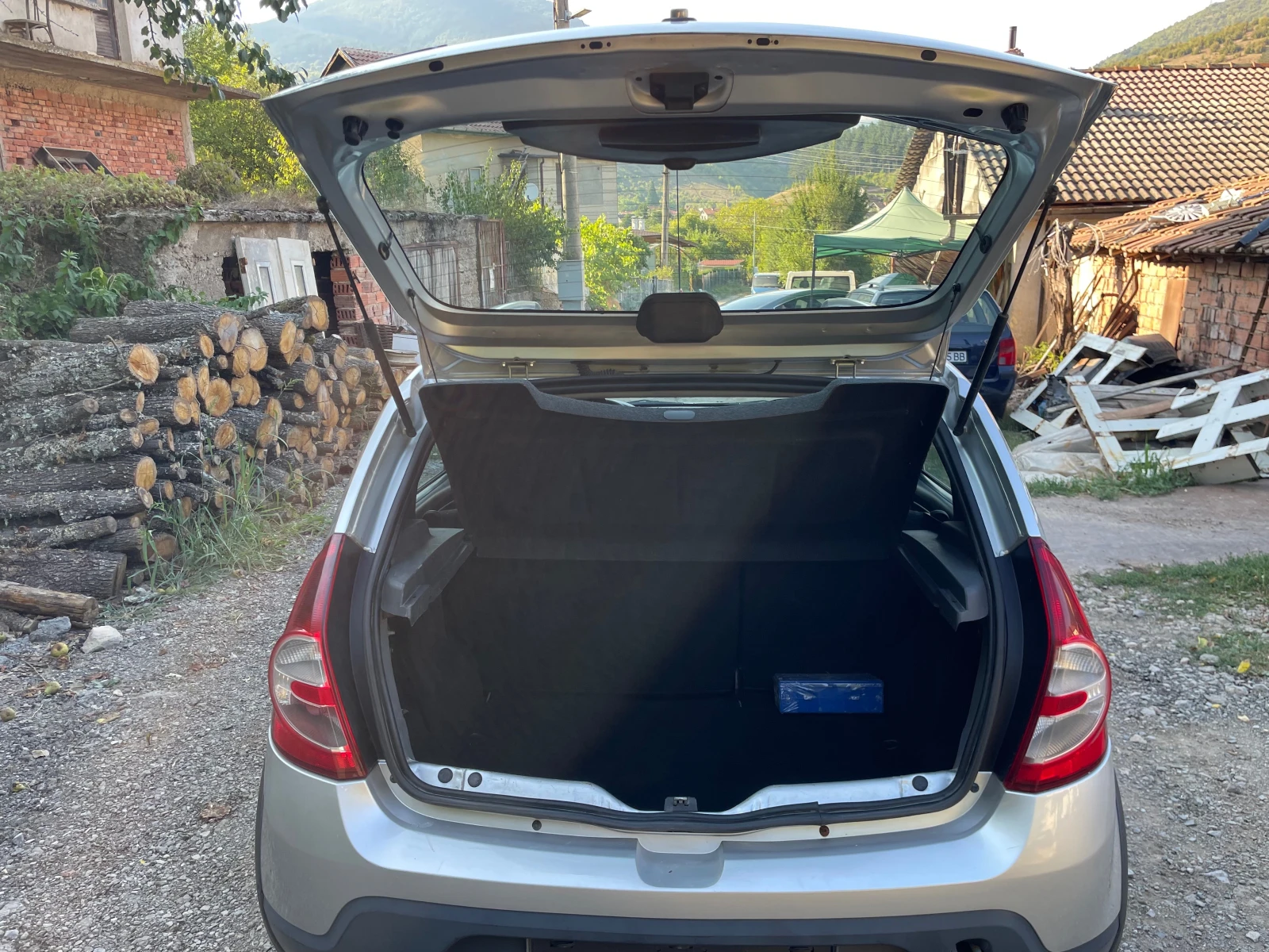 Dacia Sandero STEPWAY 1.6 I | Mobile.bg   11