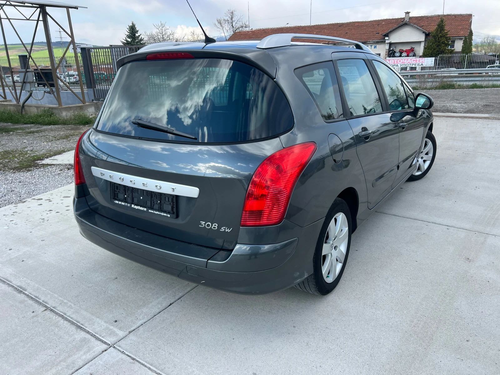 Peugeot 308 1.6HDI SW - изображение 7
