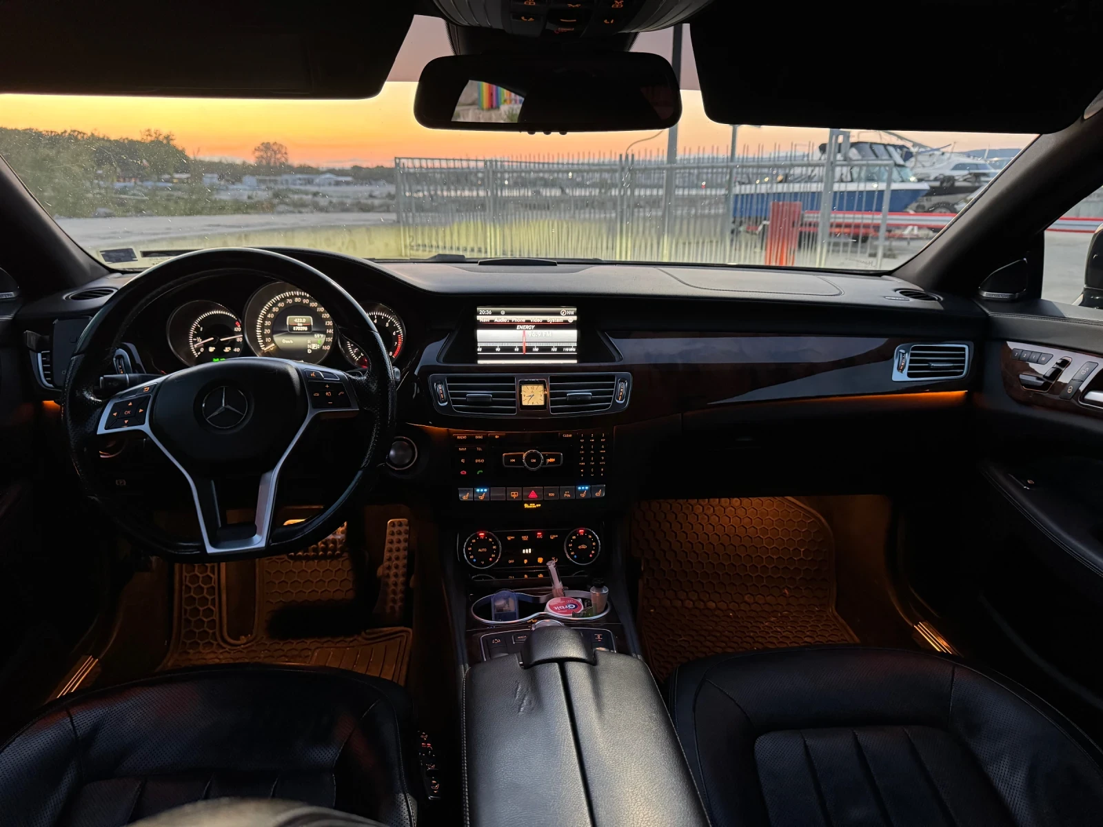 Mercedes-Benz CLS 550 4, 7 Bi-Turbo - изображение 6
