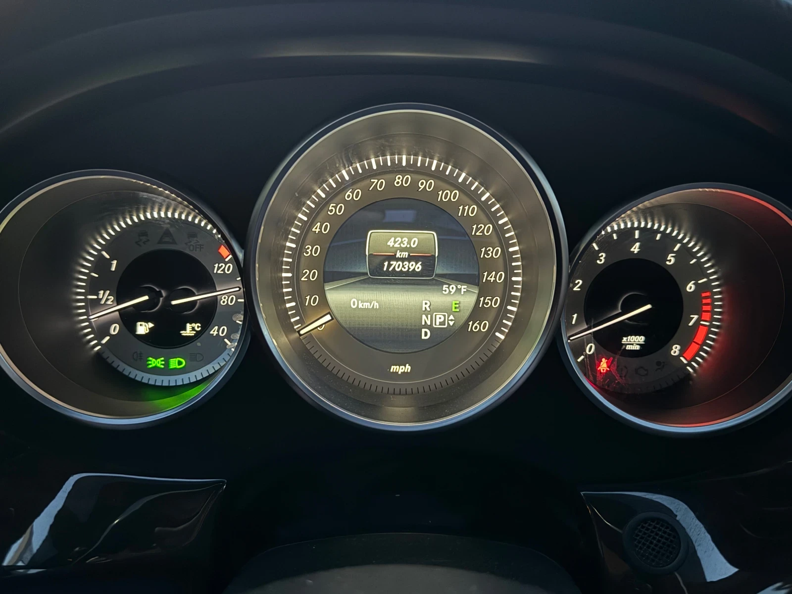 Mercedes-Benz CLS 550 4, 7 Bi-Turbo - изображение 7
