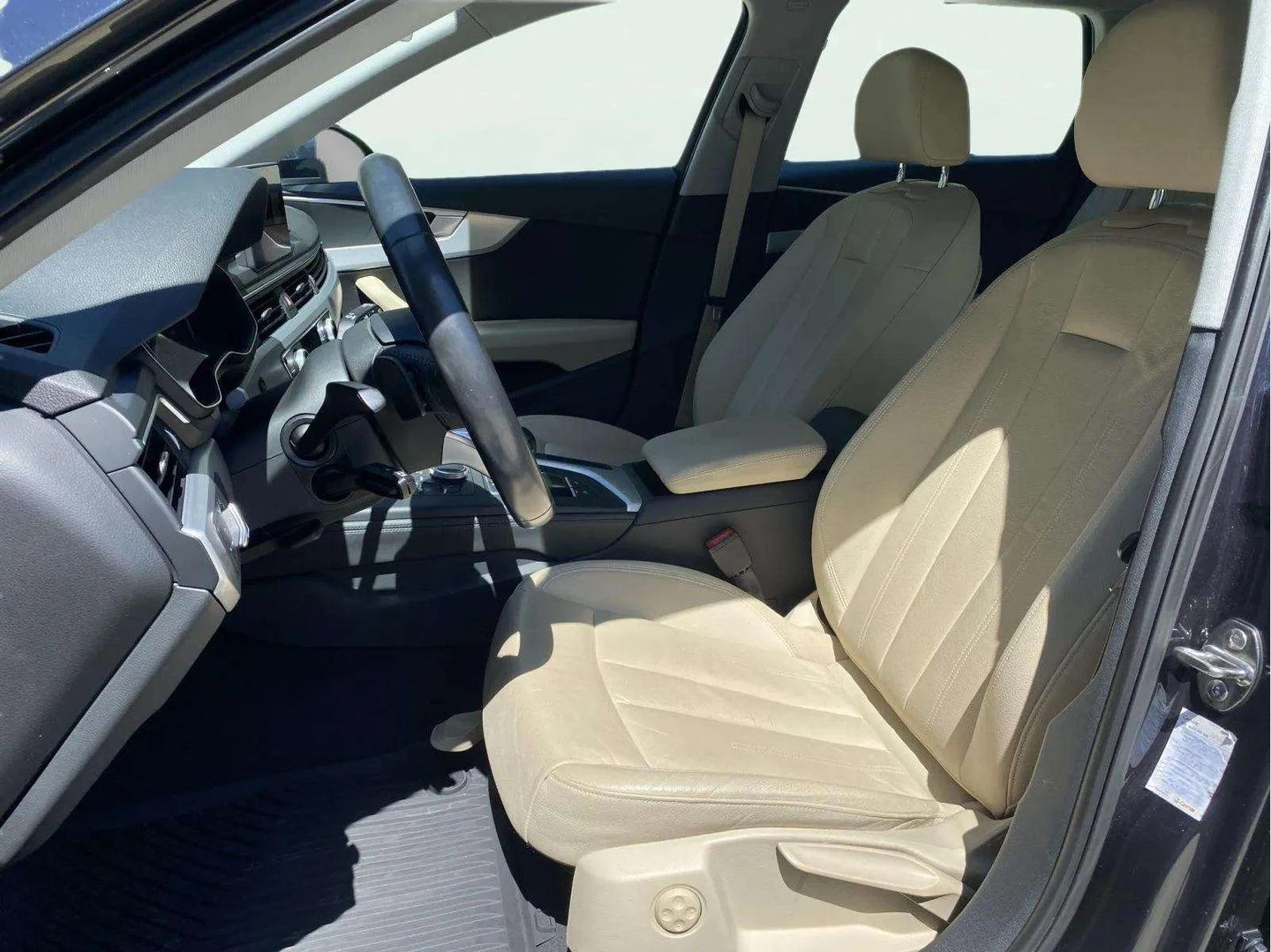 Audi A4 Design 2.0 TDI - изображение 10