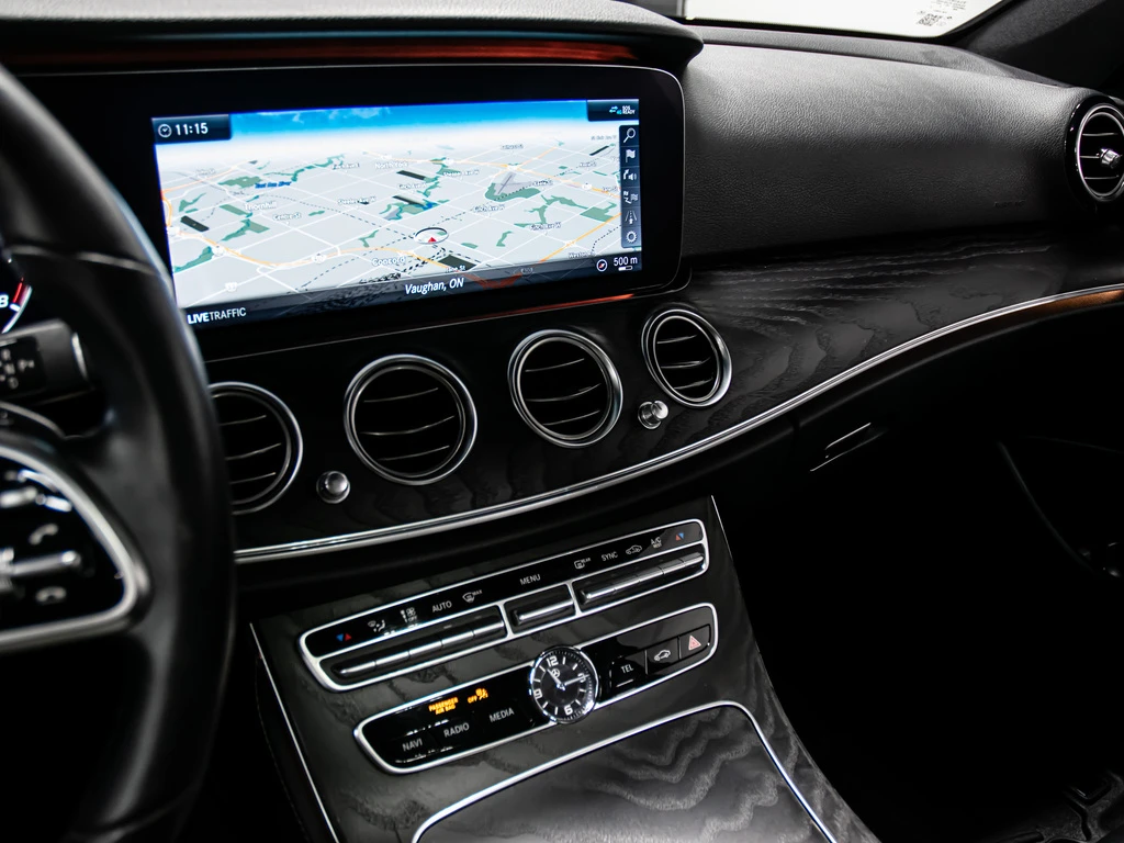 Mercedes-Benz E 450 4MATIC/HEADS UP/BLIND SPOTS/NAVI/REAR CAM - изображение 10