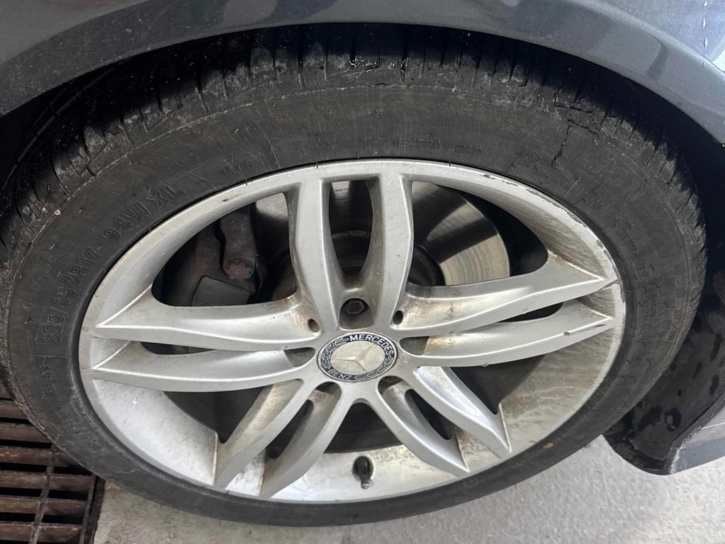 Mercedes-Benz C 300 AMG ПКАЕТ * ВСИЧКИ ЕКСТРИ * 122894 КМ ПРОБЕГ *  - изображение 6