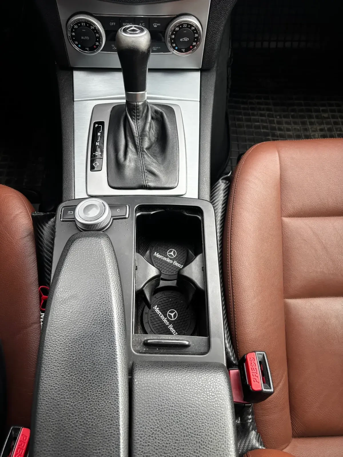 Mercedes-Benz 350 C350 CDI 4 MATIC, снимка 14 - Автомобили и джипове - 53755537