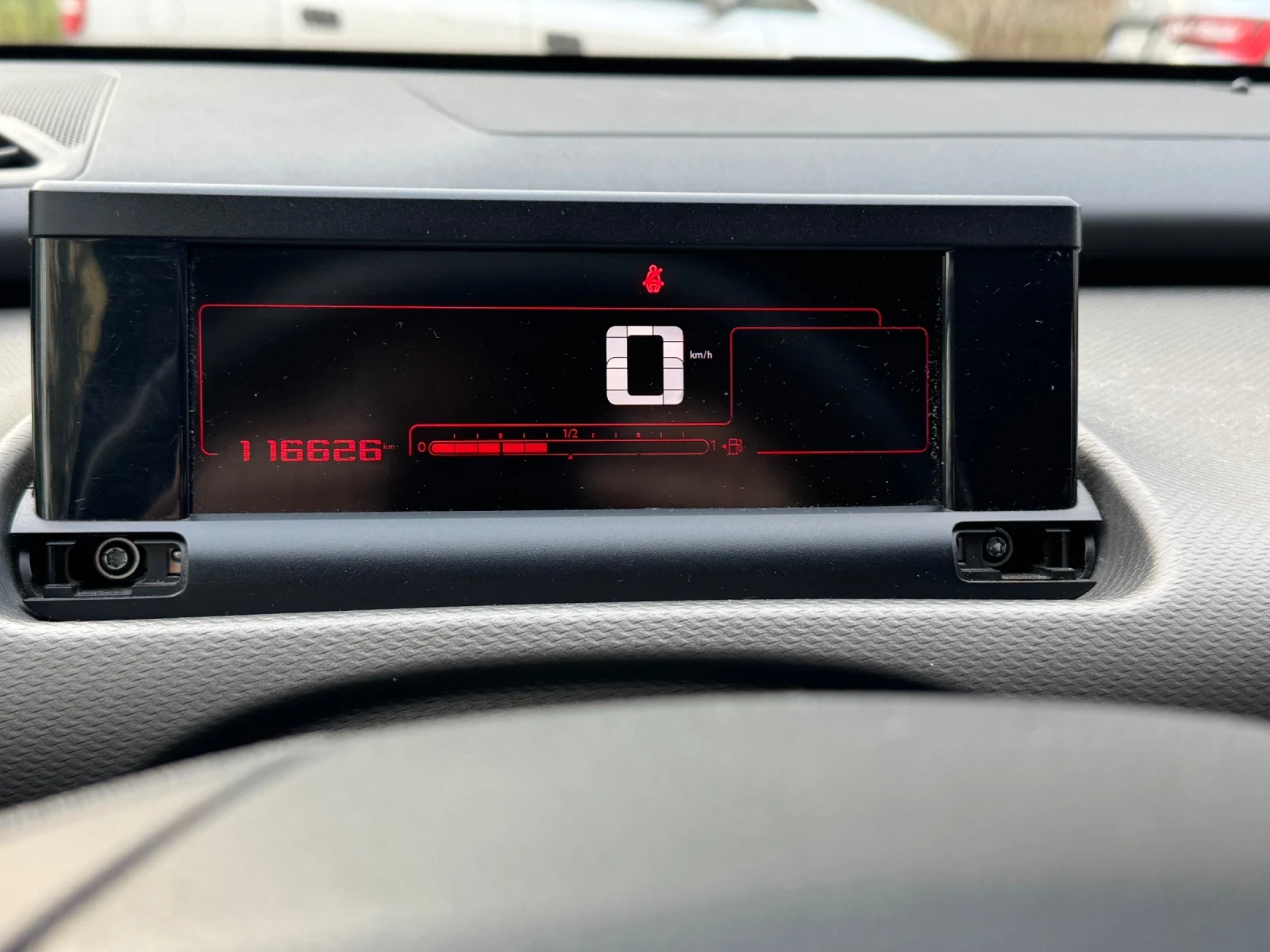 Citroen C4 Cactus, снимка 17 - Автомобили и джипове - 53815511