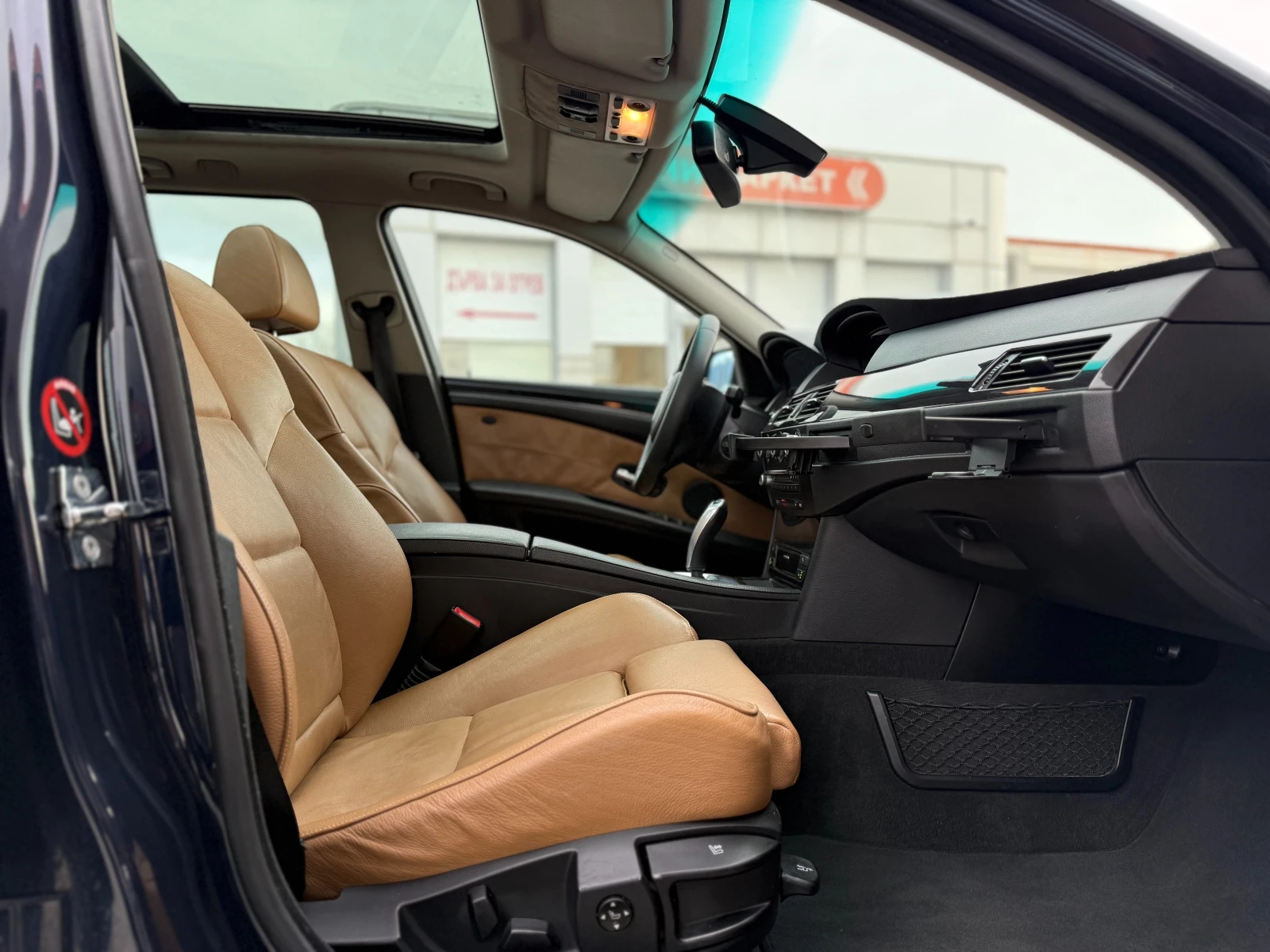 BMW 530 Recaro/Panorama, снимка 8 - Автомобили и джипове - 53865322