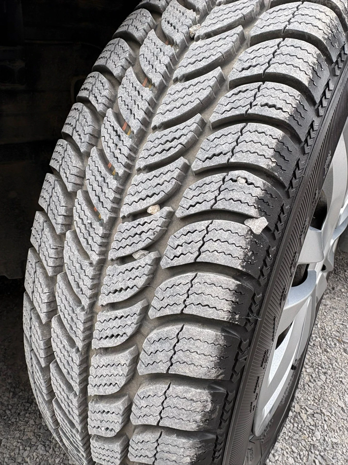 Suzuki Swift 1.3 БЕНЗИН KEYLESS* ЛИЗИНГ, снимка 7 - Автомобили и джипове - 53923280