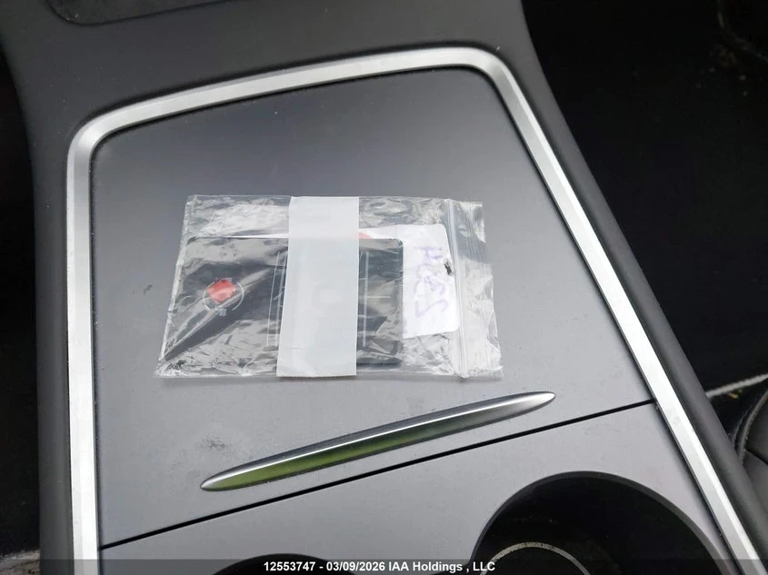 Tesla Model Y | НАЛИЧНИ ЧАСТИ | , снимка 10 - Автомобили и джипове - 53955501