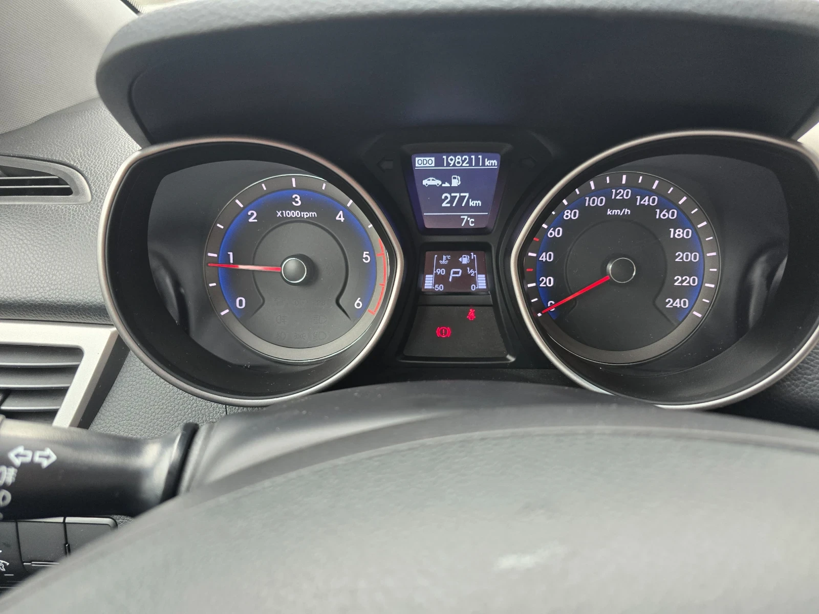 Hyundai I30 1.6CRDI AUTOMAT ���������  | Mobile.bg � ����������� 16