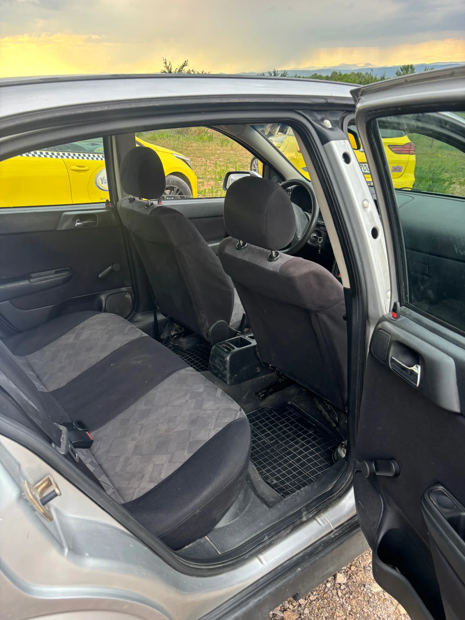 Opel Astra, снимка 7 - Автомобили и джипове - 54804027