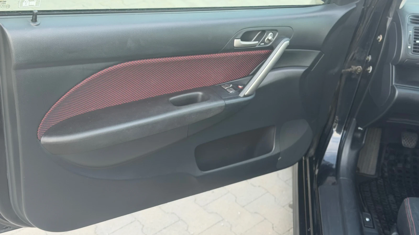 Honda Civic 1.6 V-TEC / SPORT / НОВ ВНОС, снимка 13 - Автомобили и джипове - 55275183
