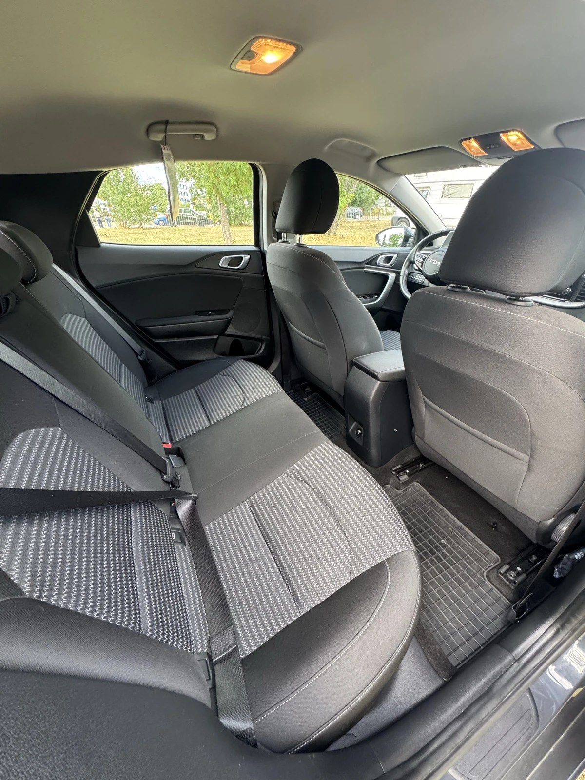 Kia XCeed, снимка 10 - Автомобили и джипове - 55559244