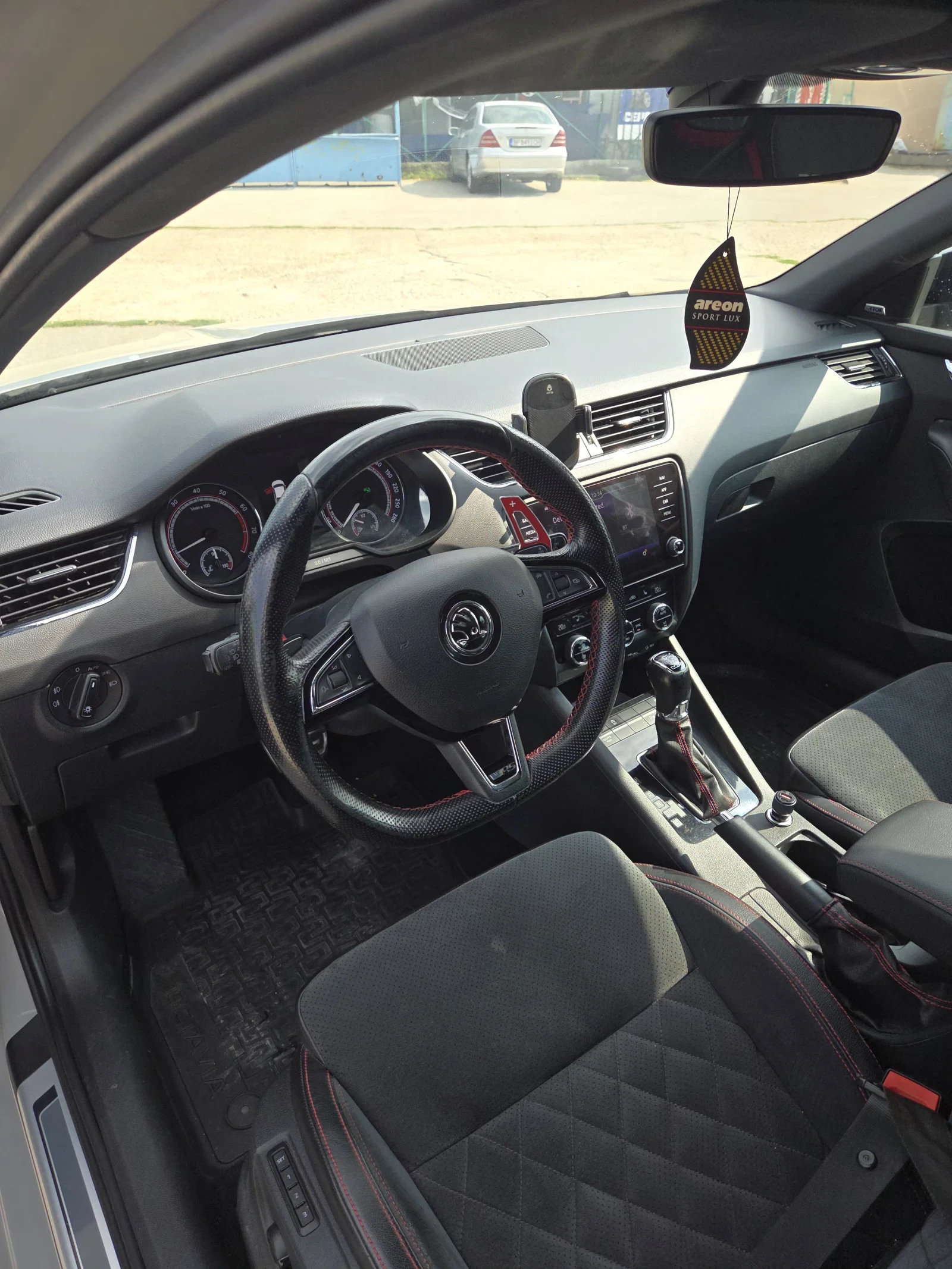 Skoda Octavia 2.0 TSI 245к.с, снимка 13 - Автомобили и джипове - 55601369