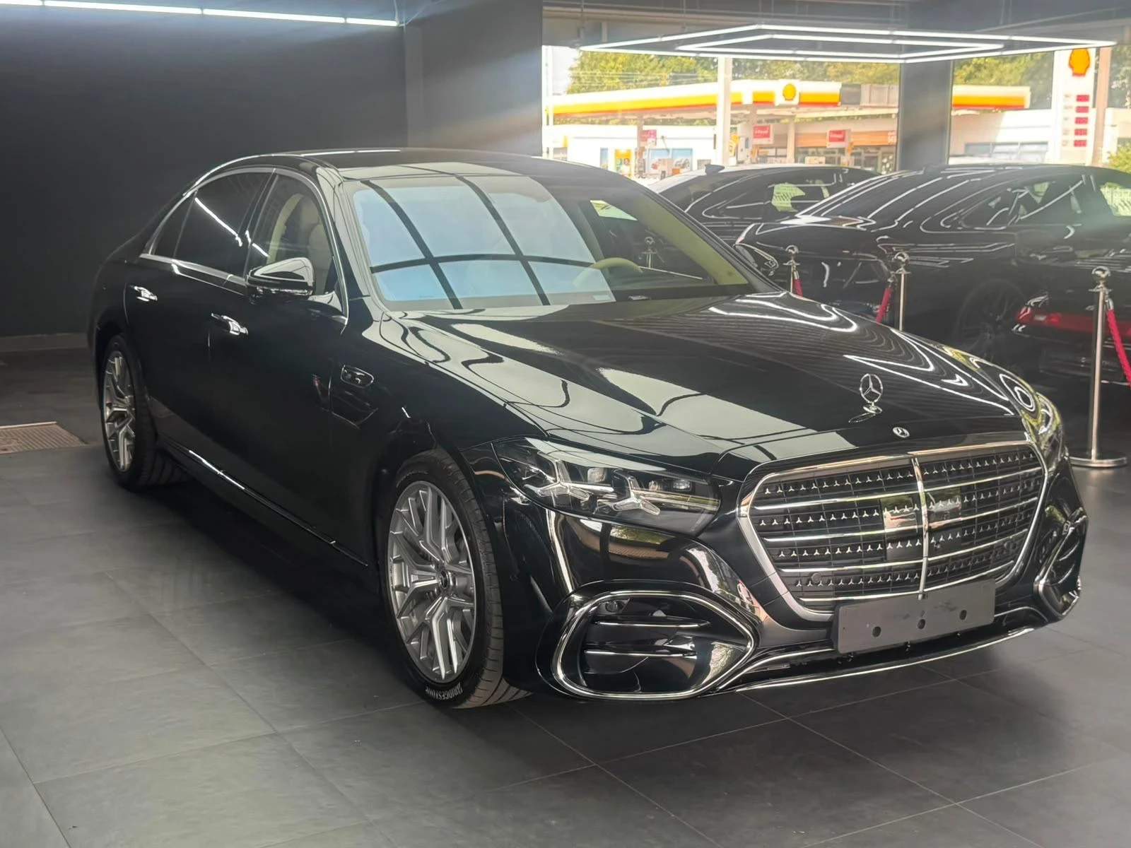 Mercedes-Benz S 580 e 4M L , снимка 2 - Автомобили и джипове - 55664220