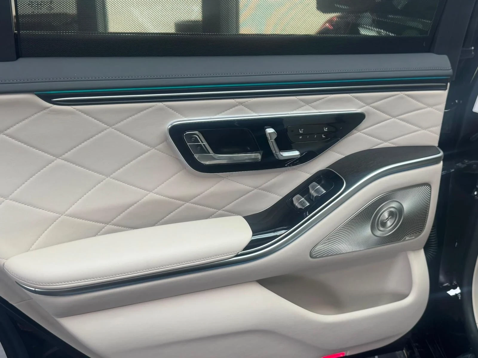 Mercedes-Benz S 580 e 4M L , снимка 11 - Автомобили и джипове - 55664220