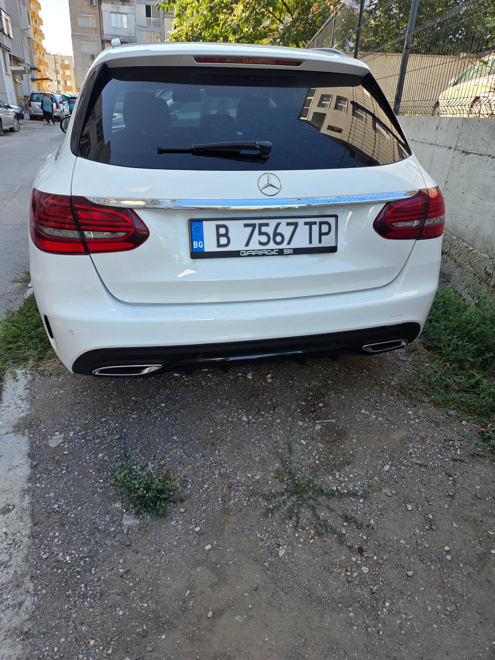 Mercedes-Benz C 220 Комби, снимка 4 - Автомобили и джипове - 55742061