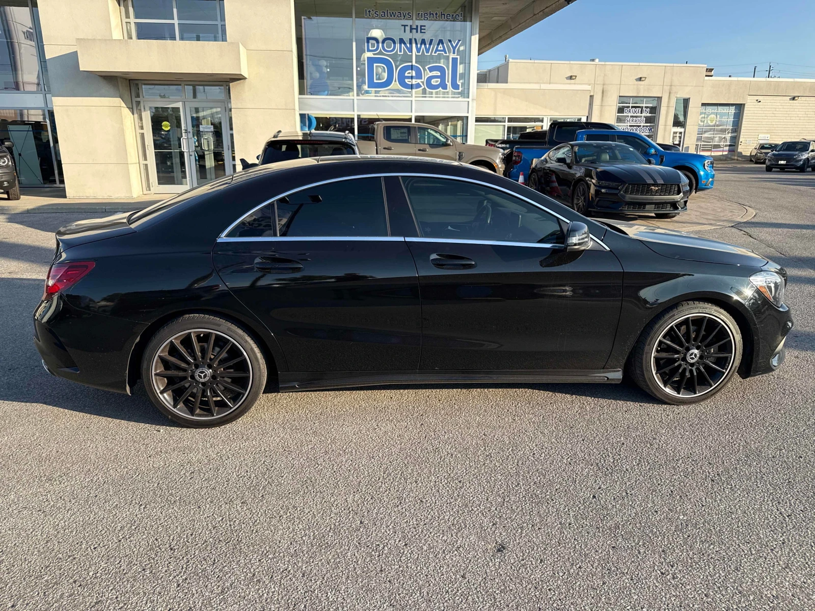 Mercedes-Benz CLA 250 * АВТОКРЕДИТ БЕЗ ПЪРВОНАЧАЛНА ВНОСКА* , снимка 3 - Автомобили и джипове - 55815315