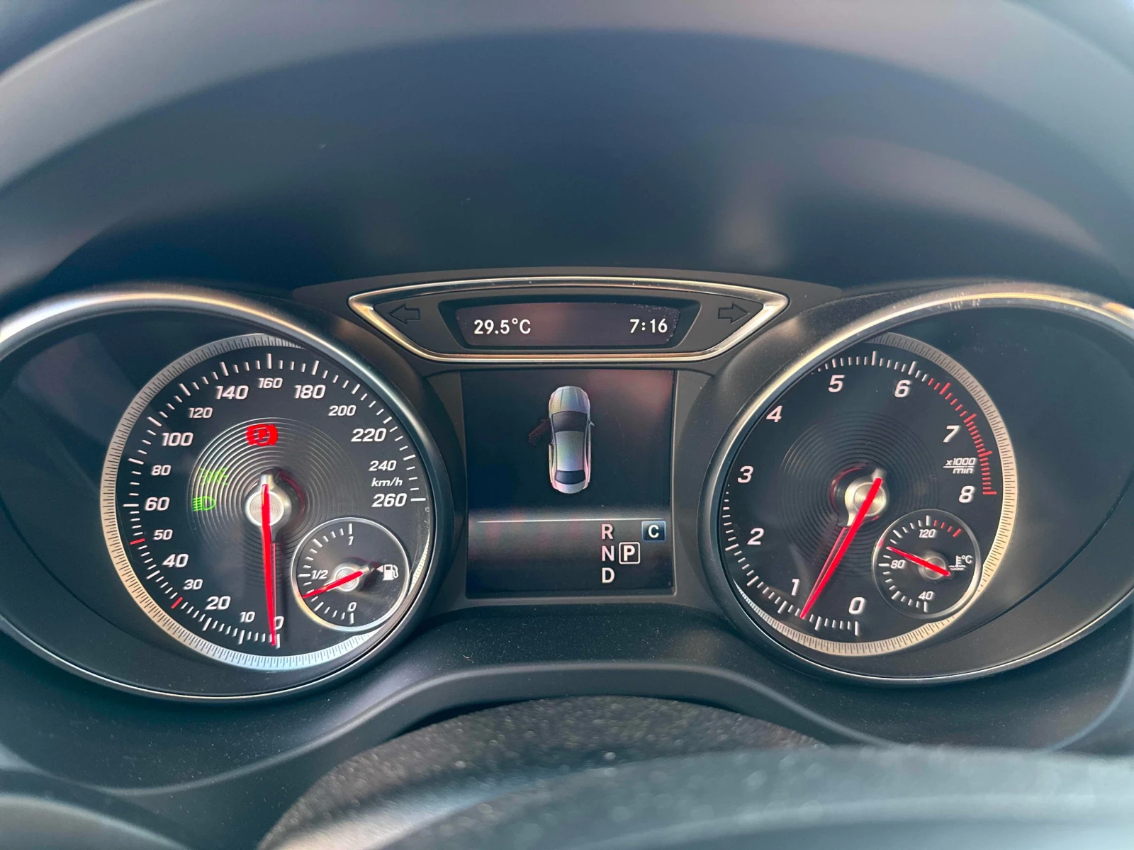Mercedes-Benz CLA 250 * АВТОКРЕДИТ БЕЗ ПЪРВОНАЧАЛНА ВНОСКА* , снимка 8 - Автомобили и джипове - 55815315