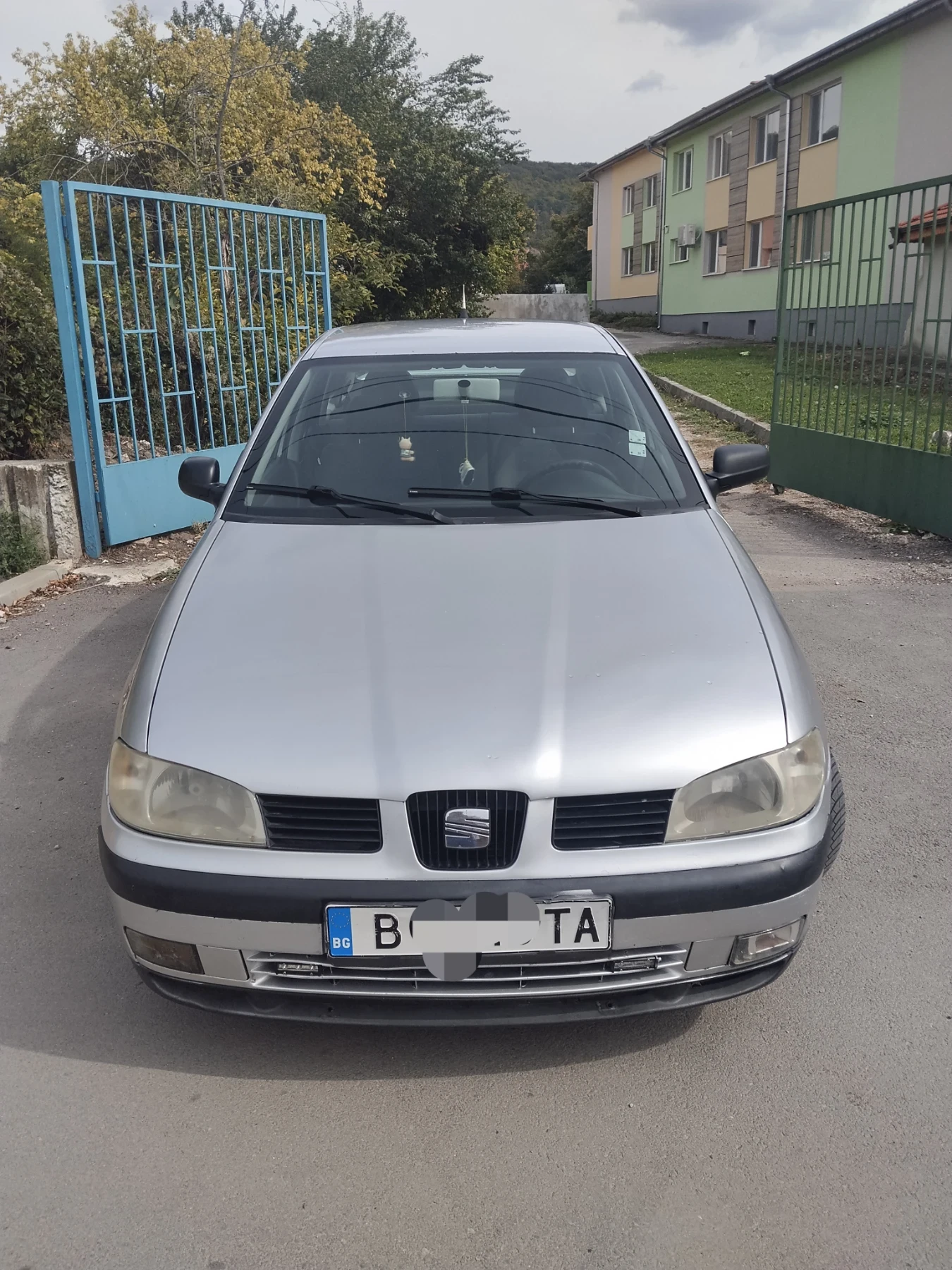 Seat Cordoba 1.9 TDI, снимка 2 - Автомобили и джипове - 56278200