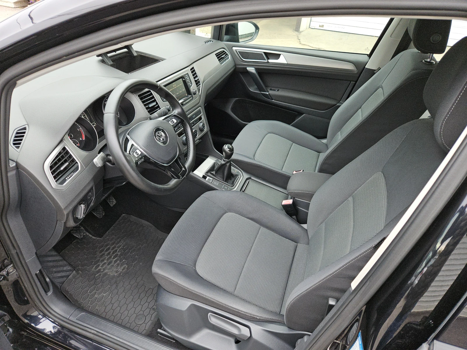 VW Sportsvan 1.6TDI/ComfortLine/�������� �����������/NAVI/EURO6 | Mobile.bg � ����������� 9