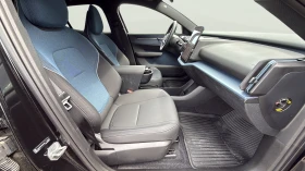 Volvo EX30 51 kWh, снимка 12