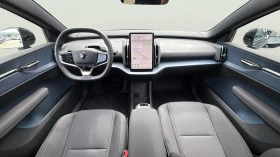 Volvo EX30 51 kWh, снимка 10