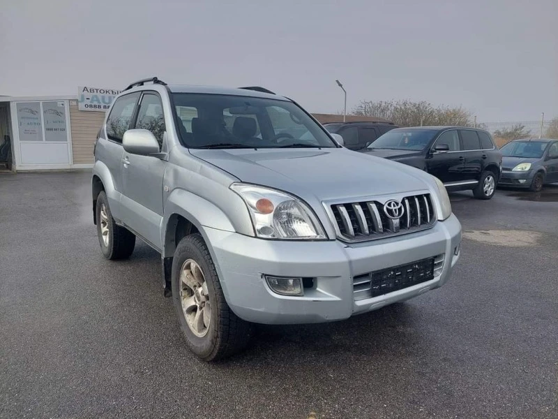 Toyota Land cruiser 3.0 D4D, снимка 2 - Автомобили и джипове - 45753174