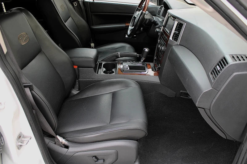Jeep Grand cherokee 3.0CRD/KAMERA/NAVI/BI XENON/TOP, снимка 8 - Автомобили и джипове - 50469073