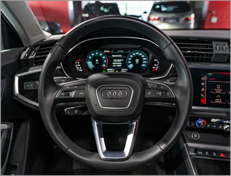Audi Q3 * ПРОМО ЦЕНА* Premium 40 TFSI* Quattro, снимка 10 - Автомобили и джипове - 50850629