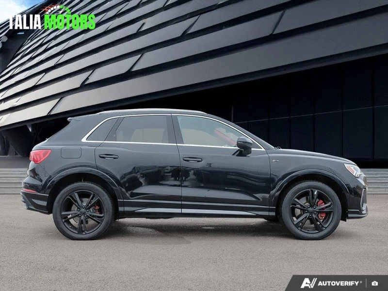 Audi Q3 PRESTIGE 45 TFSI S-Line* B&O* PANORAMA* KEYLESS* , снимка 2 - Автомобили и джипове - 53573904