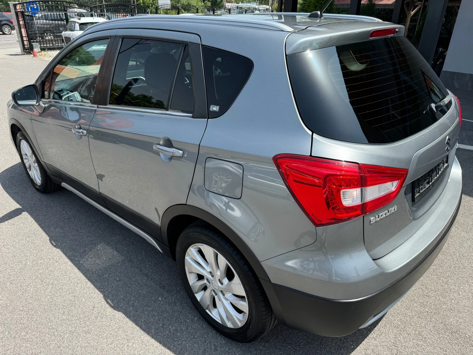 Suzuki SX4 S-Cross 1.0  EURO6 - изображение 4