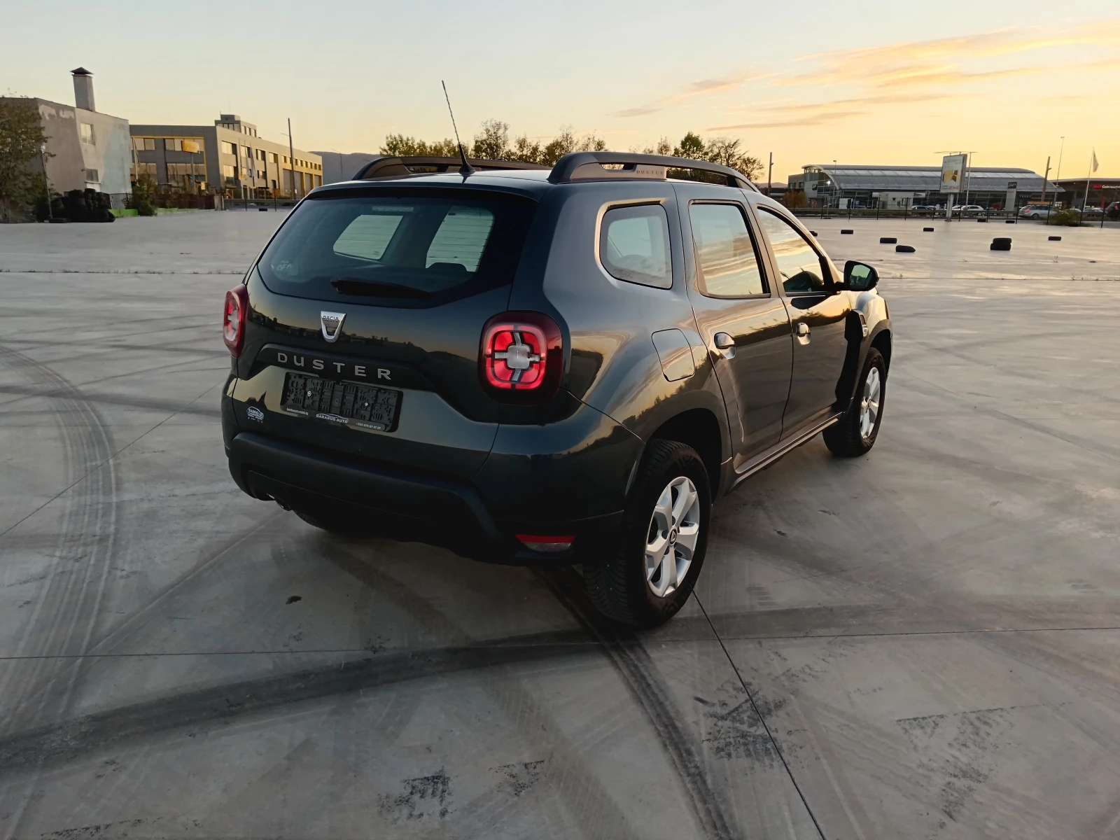 Dacia Duster 1.6i-114kc+ GAZ-EURO 6D - изображение 5