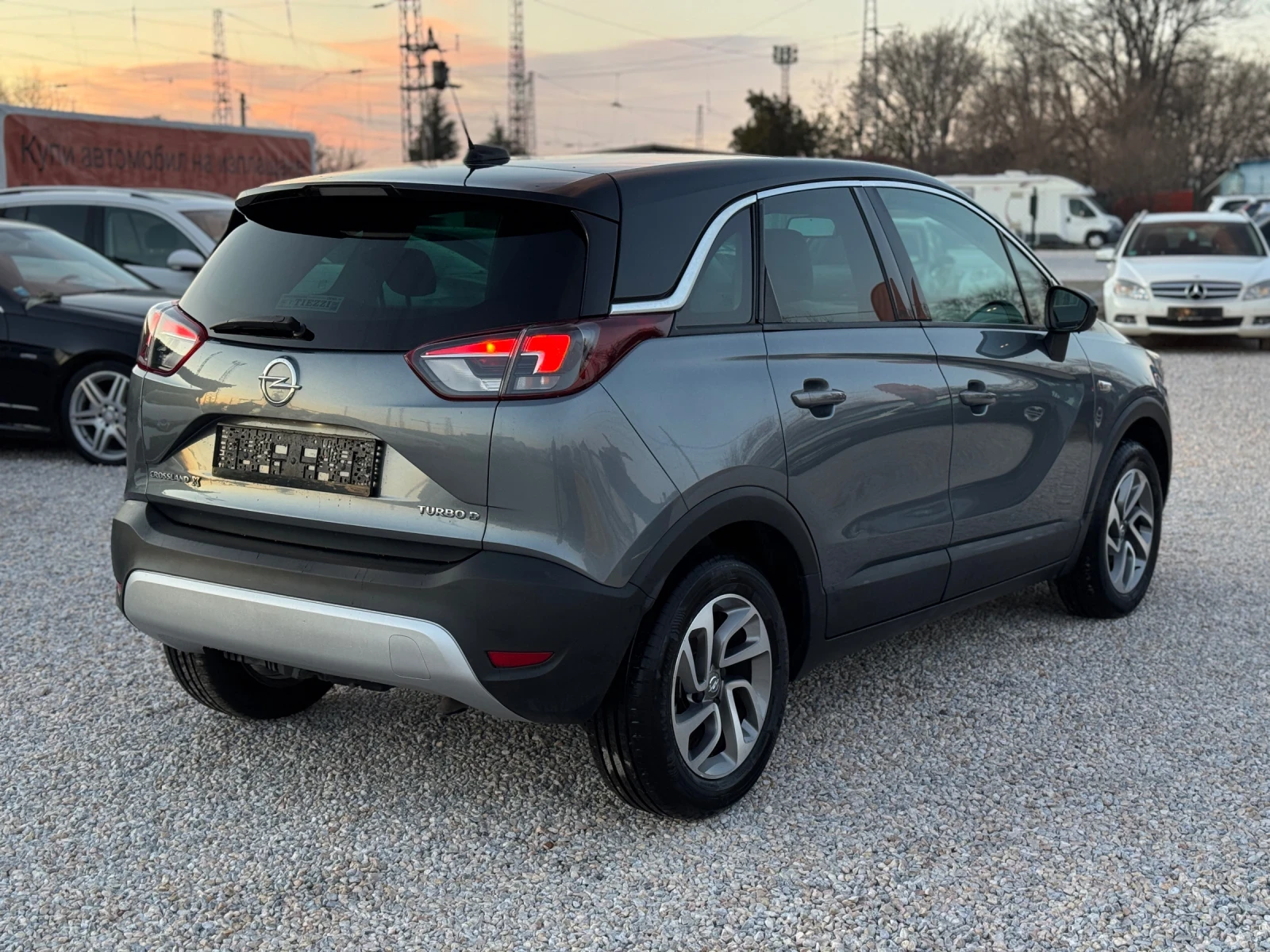 Opel Crossland X 1.6 HDI 120 hp COSMO EURO 6, снимка 6 - Автомобили и джипове - 53796469