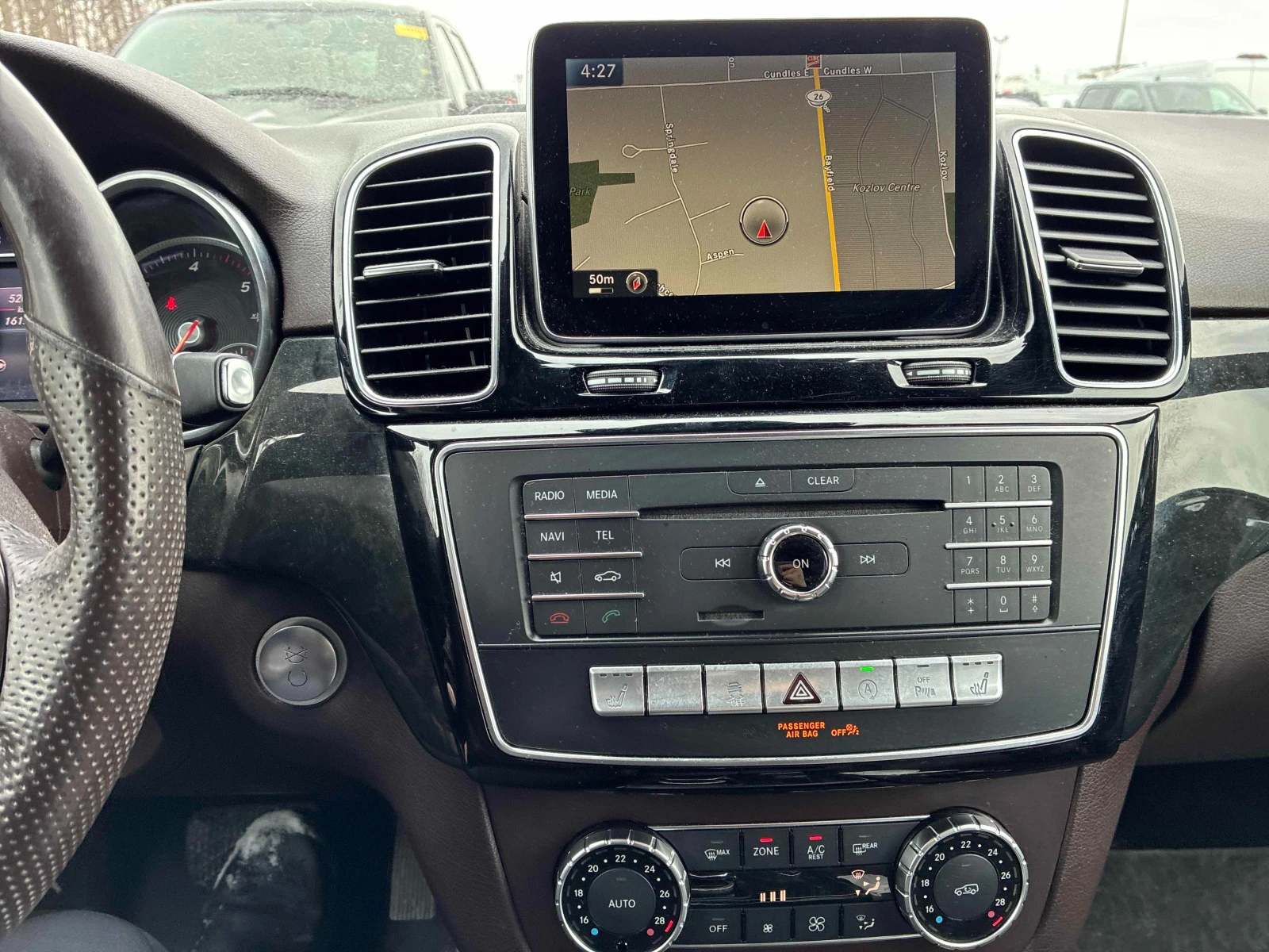 Mercedes-Benz GLE 350 AMG* PACK* HARMON* KARDON* ПОДГРЕВ* 360КАМЕРА* , снимка 8 - Автомобили и джипове - 53905392