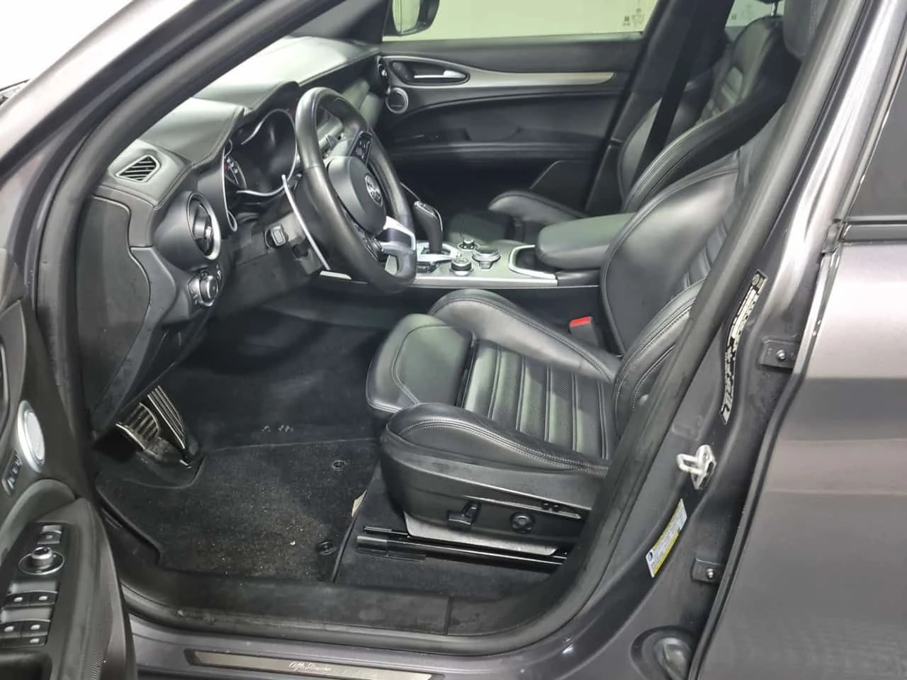 Alfa Romeo Stelvio * VELOCE * CARFAX * ЦЕНА ДО БГ, снимка 7 - Автомобили и джипове - 53954521