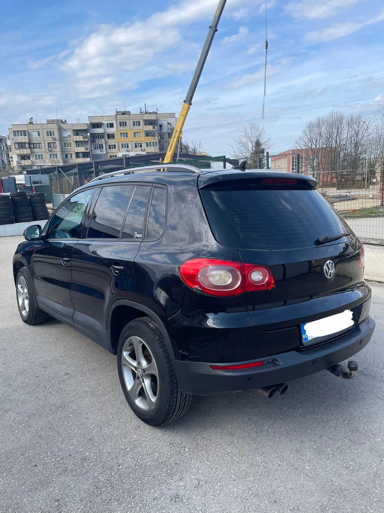 VW Tiguan 2.0 TDI, снимка 4 - Автомобили и джипове - 54017655