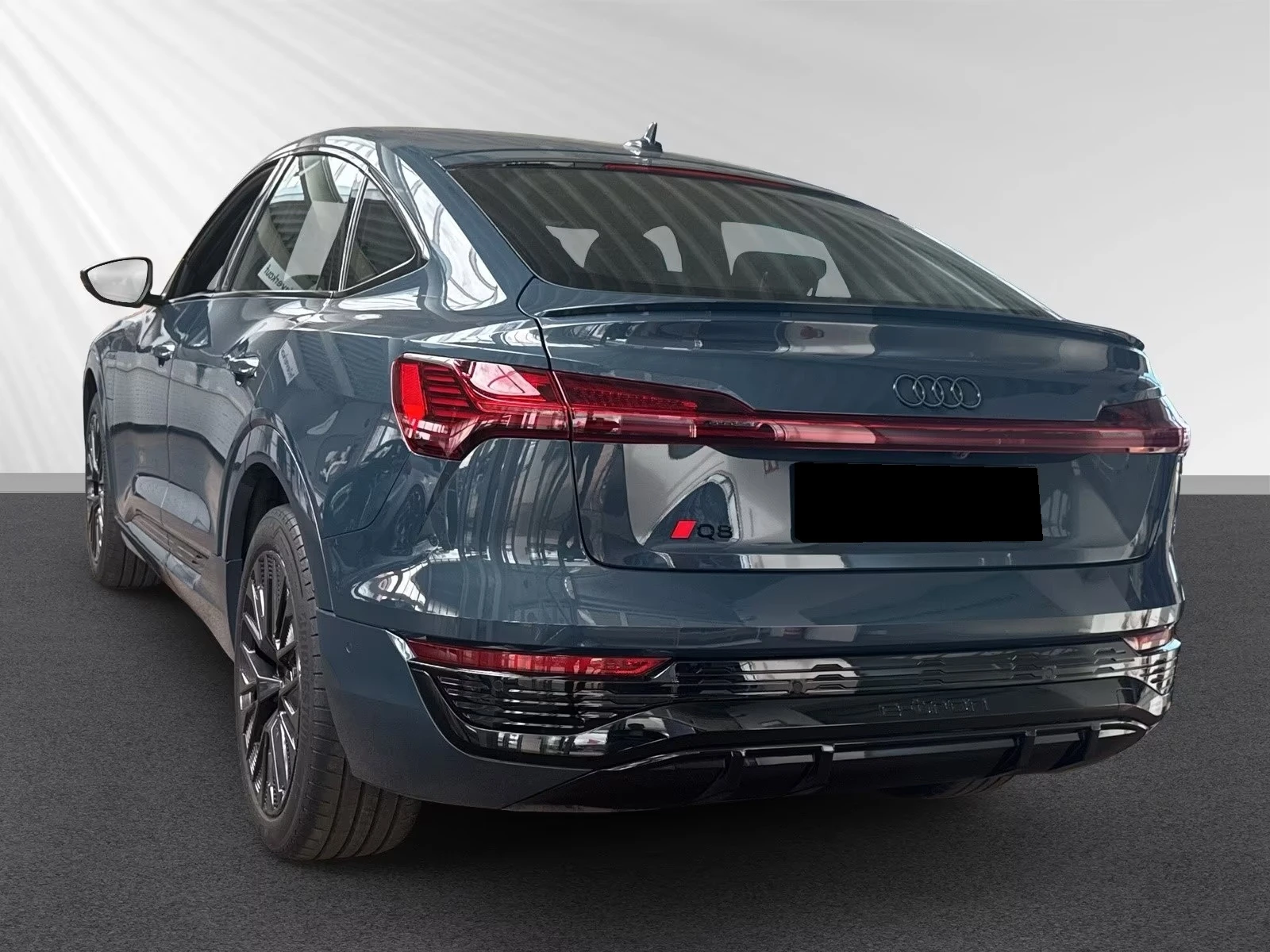 Audi Q8 E-TRON 55 QUATTRO SPORTBACK S-LINE MATRIX 360 CAM, снимка 2 - Автомобили и джипове - 54019166