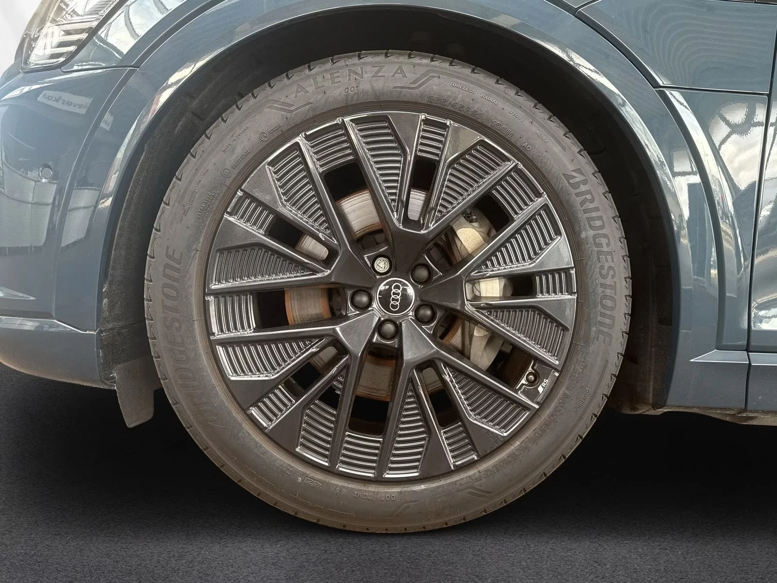 Audi Q8 E-TRON 55 QUATTRO SPORTBACK S-LINE MATRIX 360 CAM, снимка 10 - Автомобили и джипове - 54019166