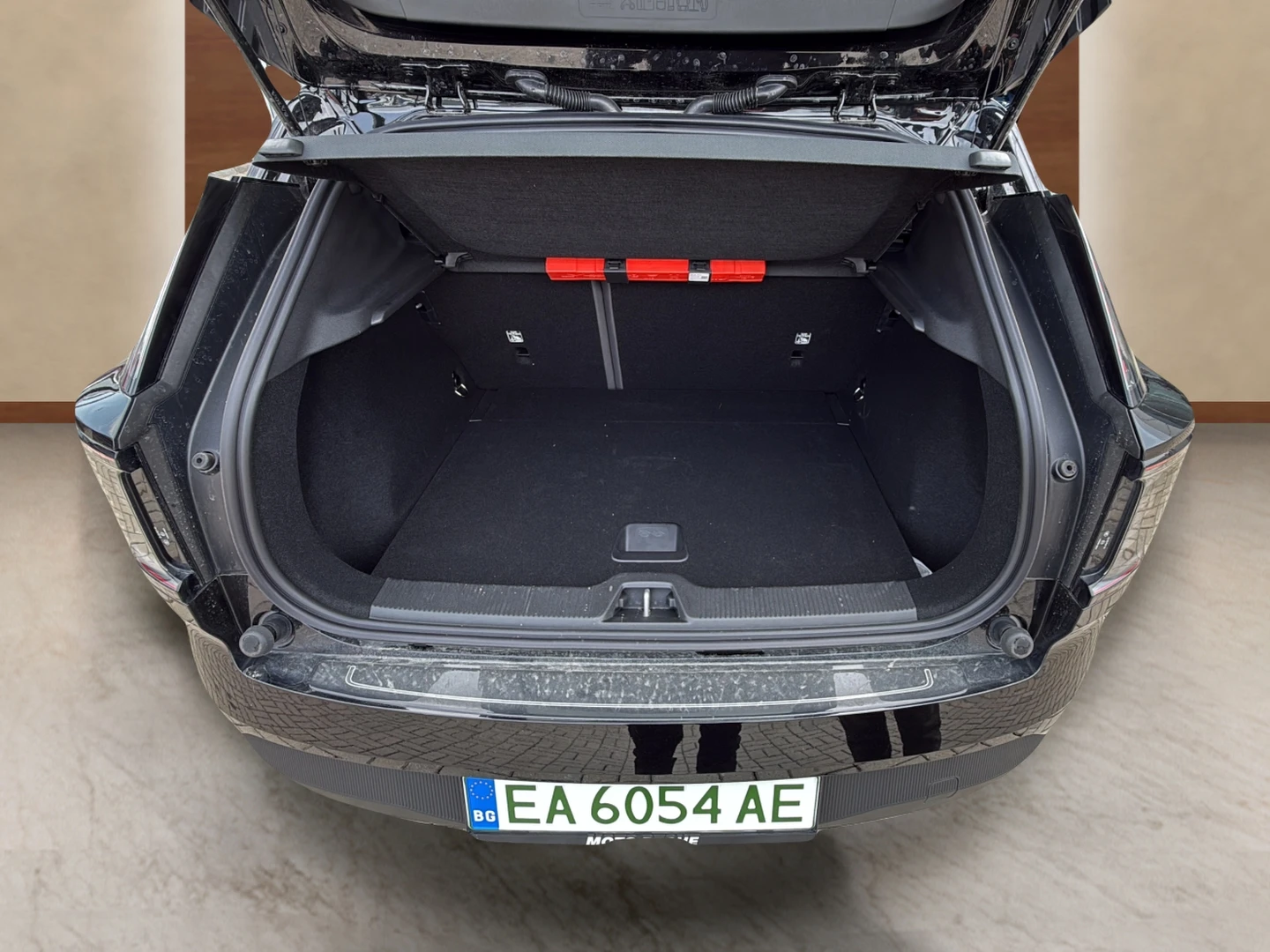 Volvo EX30 51 kWh, снимка 9 - Автомобили и джипове - 54598875