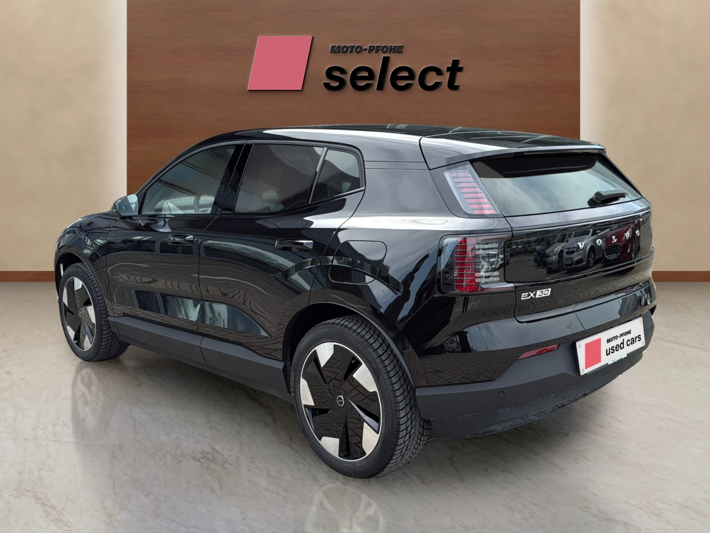 Volvo EX30 51 kWh, снимка 6 - Автомобили и джипове - 54598875