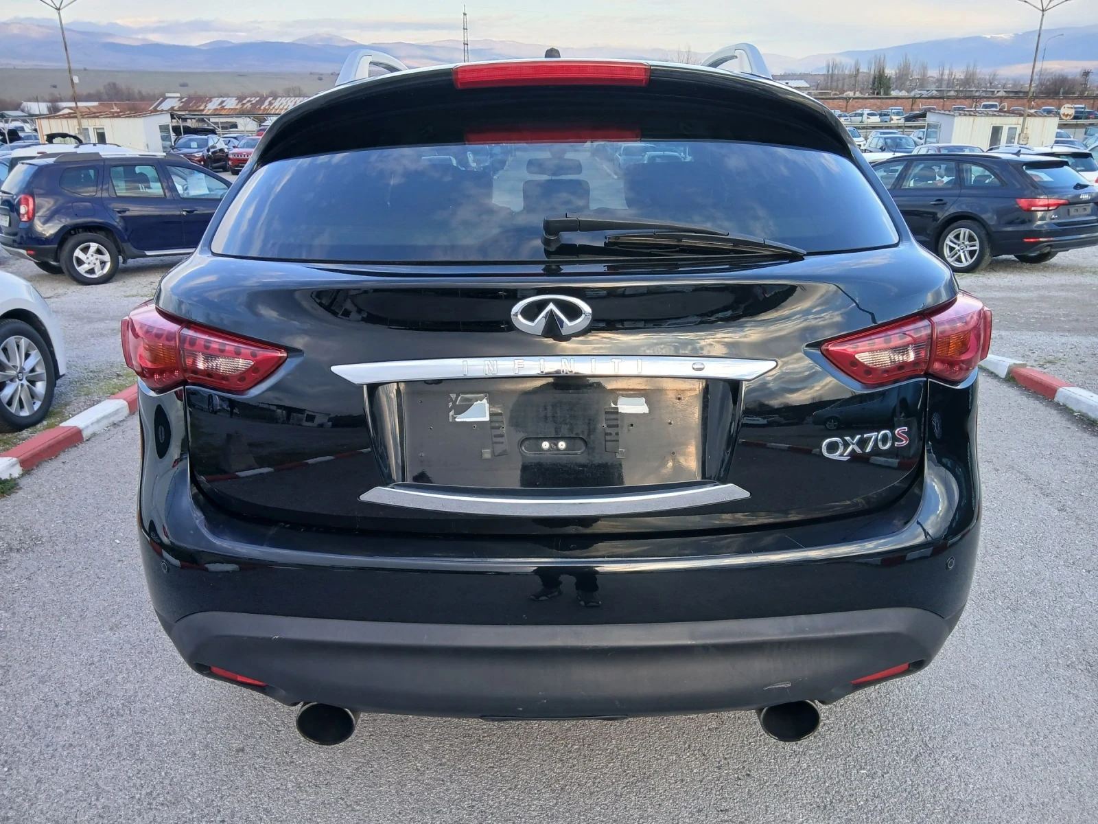 Infiniti QX70 3.0 d, снимка 6 - Автомобили и джипове - 54787817