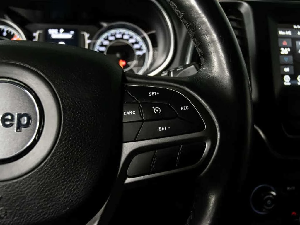 Jeep Cherokee * APPLE CARPLAY | ANDROID AUTO | REARVIEW CAMERA *, снимка 15 - Автомобили и джипове - 54948677