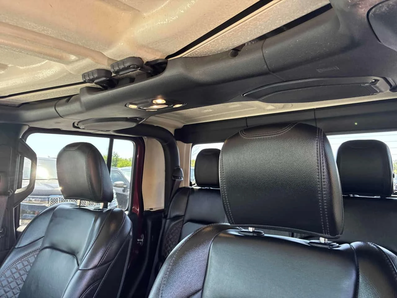 Jeep Gladiator * High Altitude * АВТОКРЕДИТ* , снимка 11 - Автомобили и джипове - 55391767