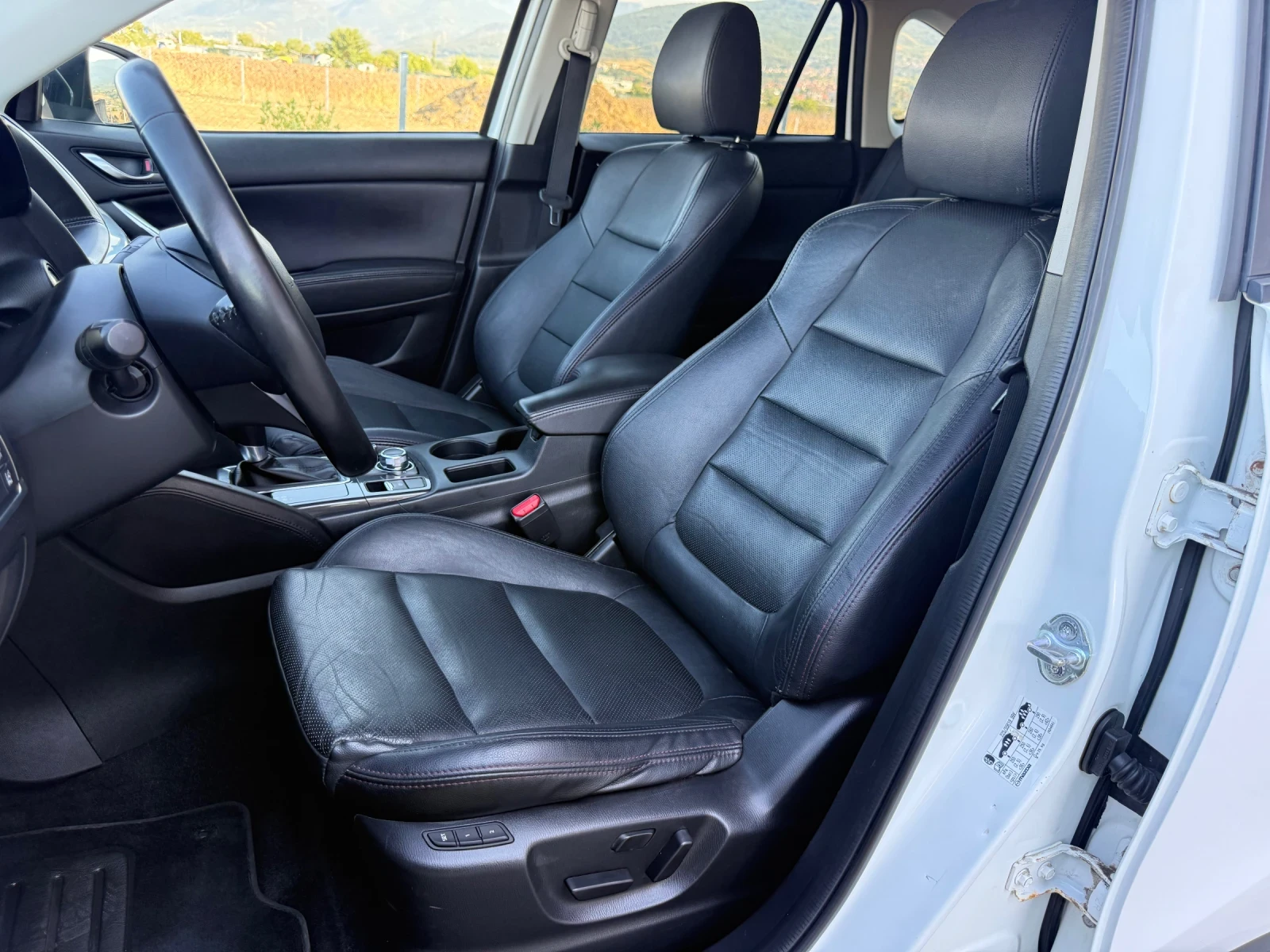 Mazda CX-5 2.2D 4WD / FULL / FACELIFT / NAVI / KOJA / BOSE, снимка 10 - Автомобили и джипове - 55742706