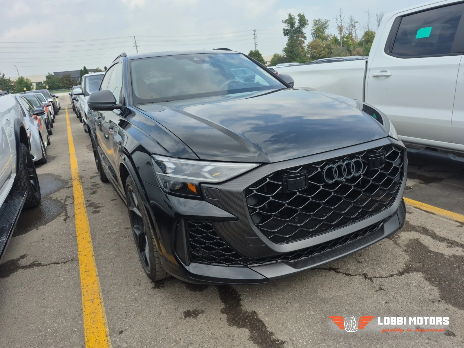 Audi RSQ8, снимка 2 - Автомобили и джипове - 55928838