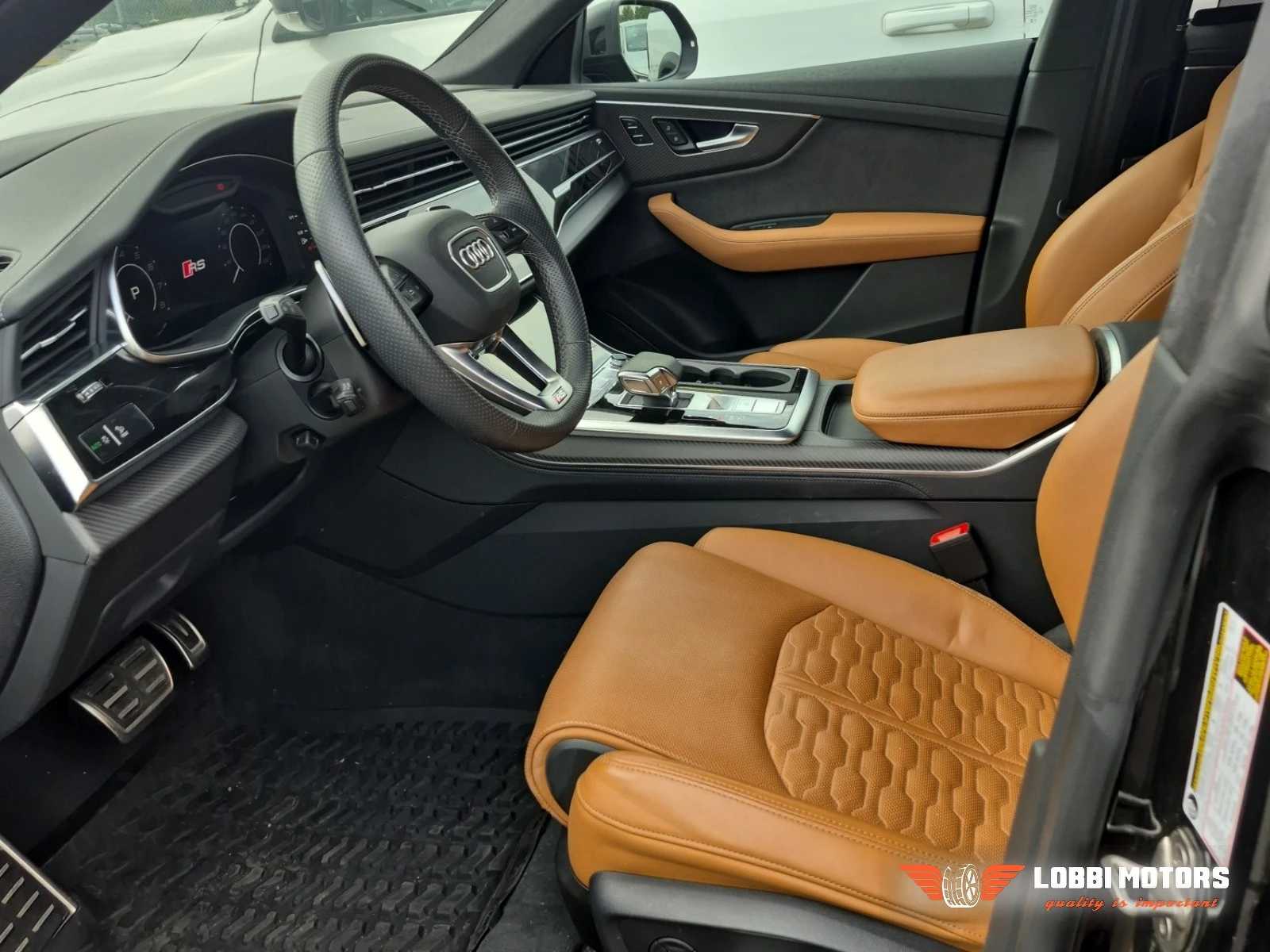 Audi RSQ8, снимка 5 - Автомобили и джипове - 55928838