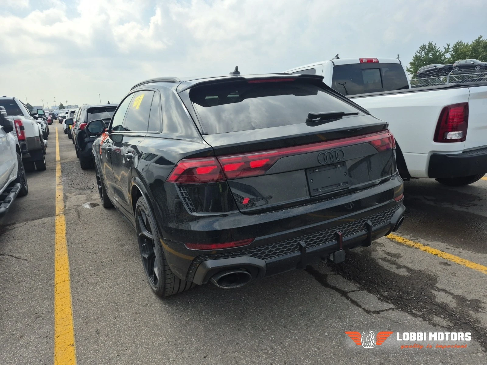 Audi RSQ8, снимка 4 - Автомобили и джипове - 55928838
