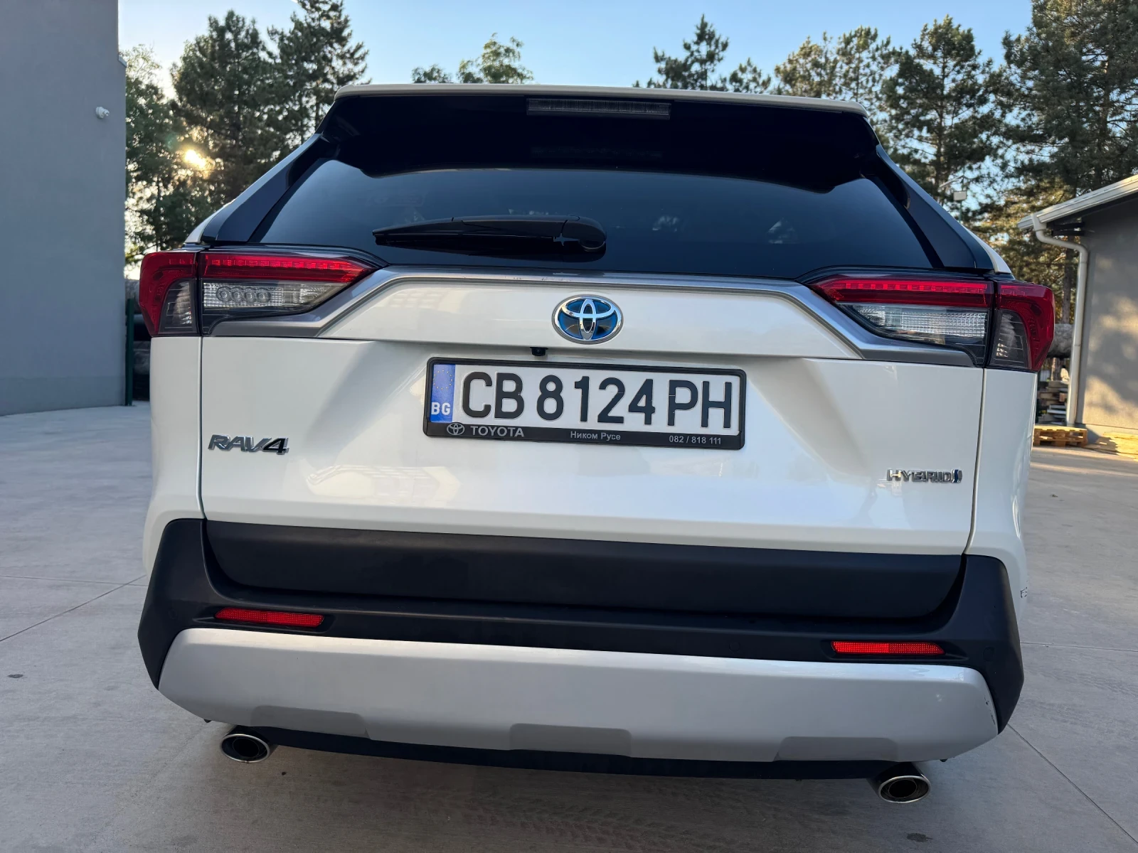 Toyota Rav4 Luxury premium , снимка 6 - Автомобили и джипове - 55979945