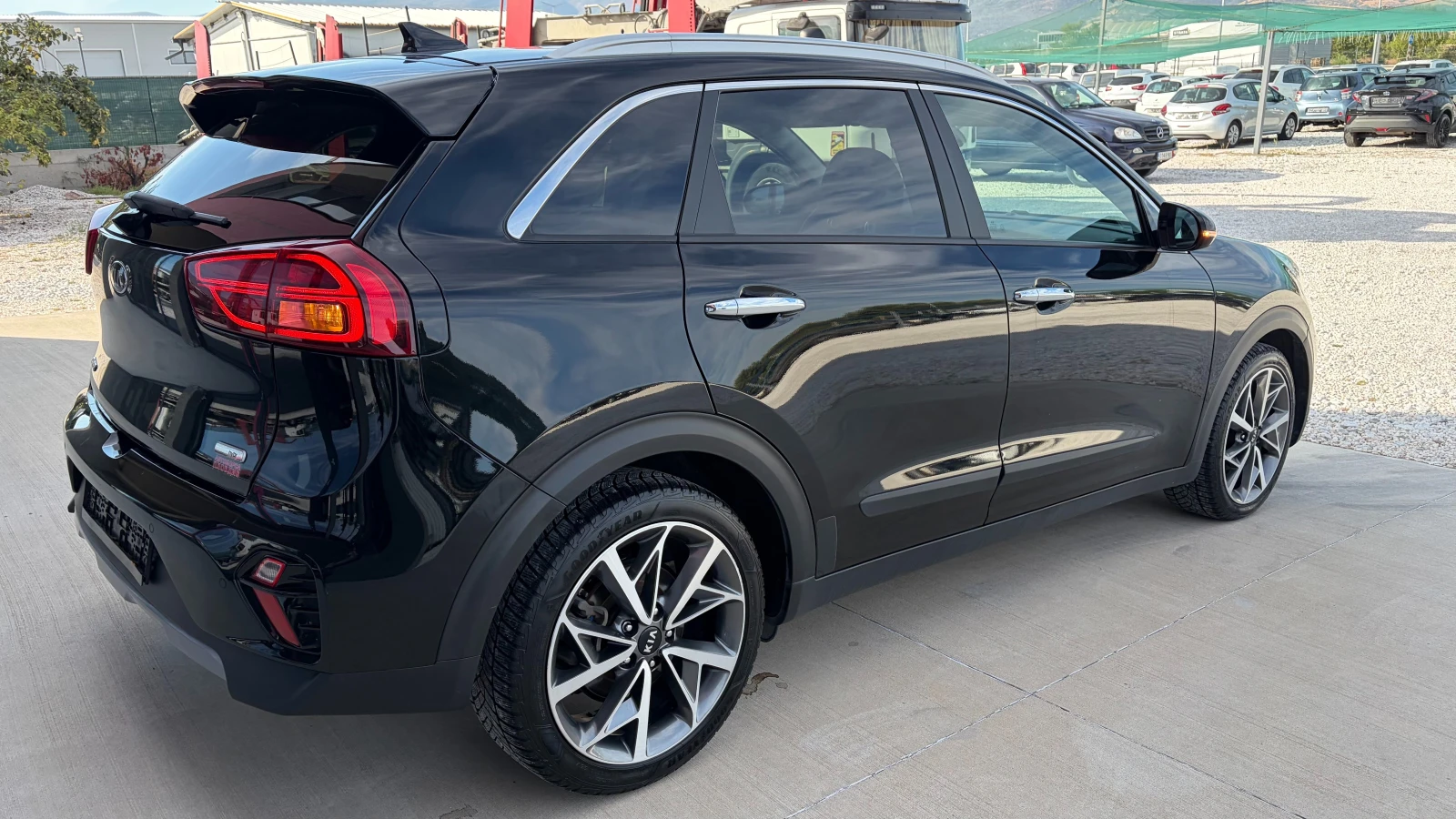 Kia Niro 1.6 HEV , снимка 4 - Автомобили и джипове - 56223410
