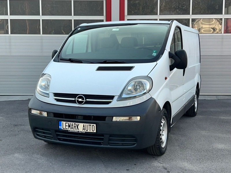Opel Vivaro 1.9D KLIMATIK NAVI, снимка 4 - Бусове и автобуси - 41886944